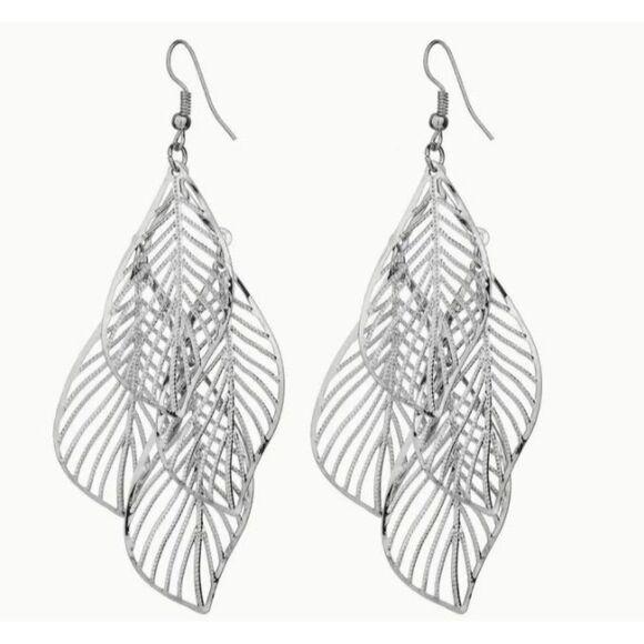 Multi-Layered Dangle Earings New - Picture 1 of 3